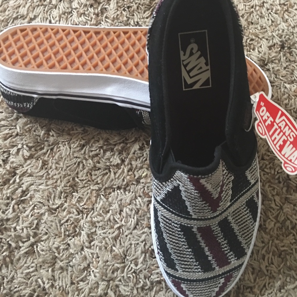 ❌SOLD❌NWT Vans Women’s Size 9.5 Asher - Picture 2 of 3